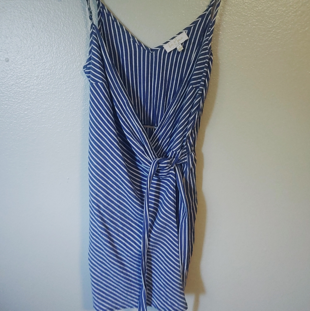 Striped blue short romper v-neck